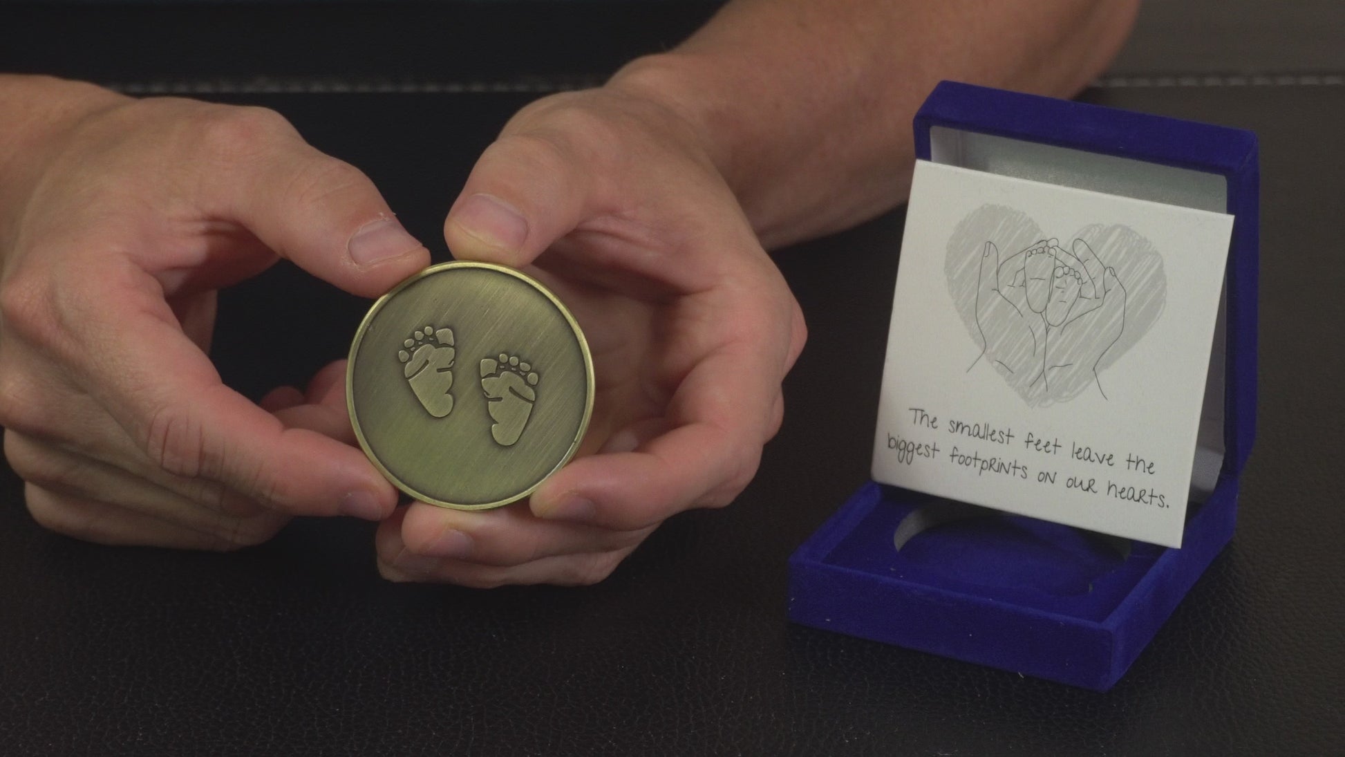 Man shares review of a miscarriage memorial coin that makes a great miscarriage gifts for dad.